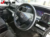 Honda STEP WAGON лот № 113 оценка R  с аукциона в Японии 2