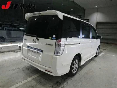 Honda STEP WAGON  с аукциона в Японии