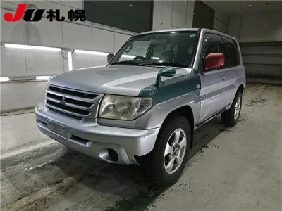 Mitsubishi Pajero iO