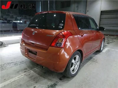 Suzuki SWIFT  с аукциона в Японии