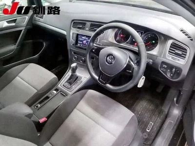 Volkswagen Golf  с аукциона в Японии