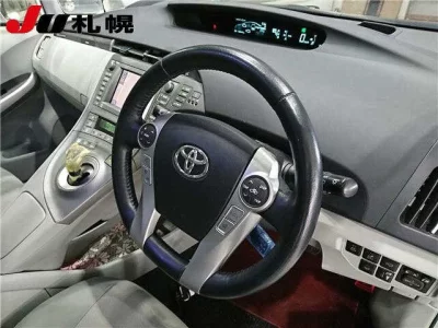 Toyota PRIUS PHV