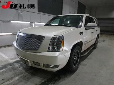 GM CADILLAC ESCALADE  с аукциона в Японии