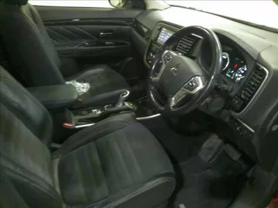 Mitsubishi OUTLANDER PHEV