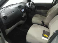 Toyota PASSO лот № 4052 оценка 3  с аукциона в Японии 2