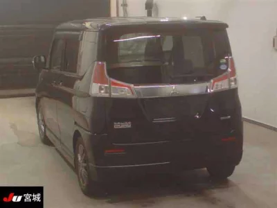 Mitsubishi DELICA D2