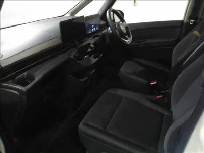 Nissan SERENA  с аукциона в Японии