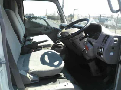 Toyota DYNA  с аукциона в Японии