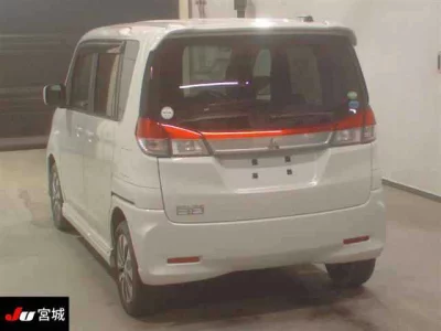 Mitsubishi DELICA D2