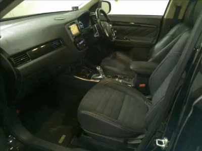 Mitsubishi OUTLANDER PHEV