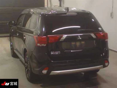 Mitsubishi OUTLANDER PHEV