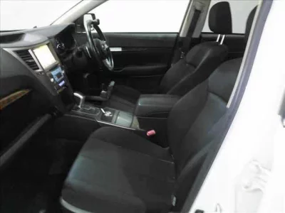 Subaru LEGACY B4  с аукциона в Японии