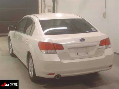 Subaru LEGACY B4  с аукциона в Японии