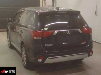 Mitsubishi OUTLANDER PHEV