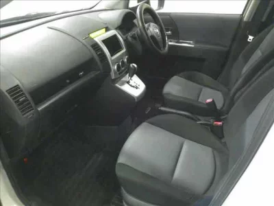 Mazda PREMACY  с аукциона в Японии