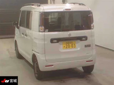 Suzuki SPACIA BASE