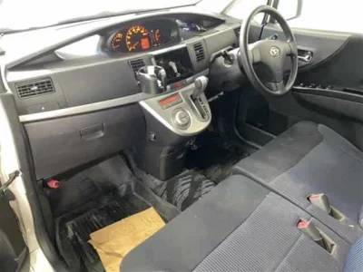 Daihatsu MOVE  с аукциона в Японии