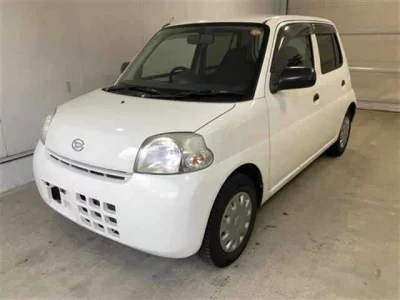 Daihatsu Esse  с аукциона в Японии