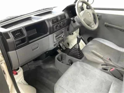 Nissan CLIPPER TRUCK