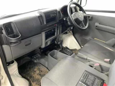 Mitsubishi MINICAB VAN