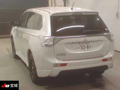 Mitsubishi OUTLANDER PHEV