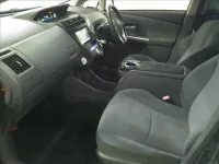 Toyota PRIUS ALPHA лот № 4429 оценка 3.5  с аукциона в Японии 2