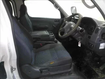 Nissan CARAVAN VAN  с аукциона в Японии