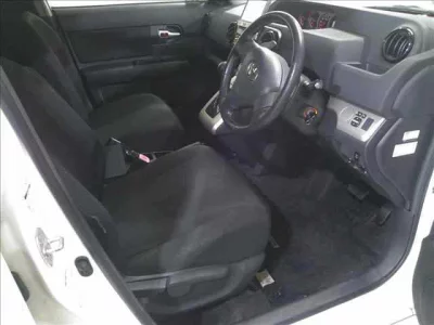 Toyota COROLLA RUMION  с аукциона в Японии