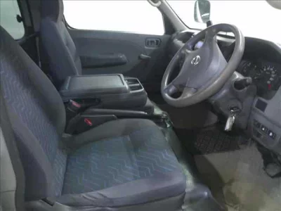 Nissan CARAVAN VAN  с аукциона в Японии