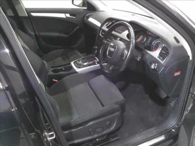 Audi A4  с аукциона в Японии