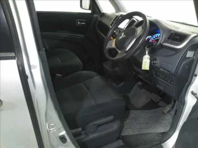 Mitsubishi DELICA D2