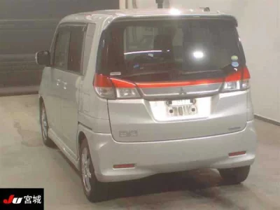 Mitsubishi DELICA D2