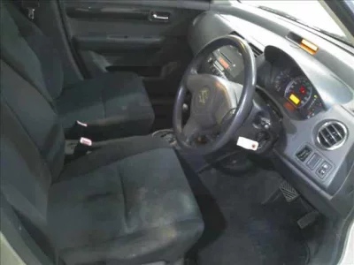 Suzuki SWIFT  с аукциона в Японии