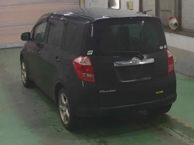 Toyota RACTIS  с аукциона в Японии