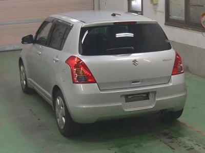Suzuki SWIFT  с аукциона в Японии