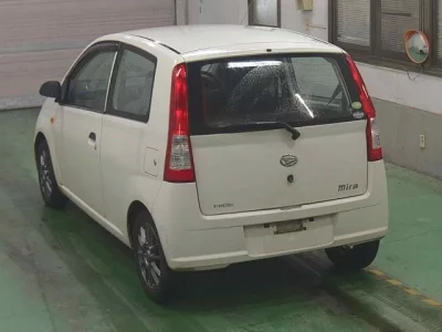Daihatsu MIRA  с аукциона в Японии