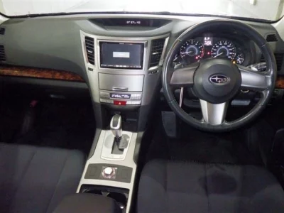 Subaru LEGACY B4  с аукциона в Японии