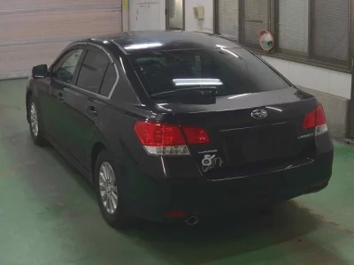 Subaru LEGACY B4  с аукциона в Японии