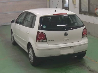 Volkswagen Polo  с аукциона в Японии