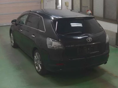 Toyota Mark X Zio