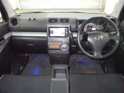 Toyota Pixis Space