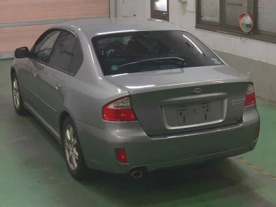 Subaru LEGACY B4  с аукциона в Японии
