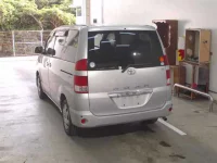 Toyota NOAH лот № 1037 оценка 3.5  с аукциона в Японии 1