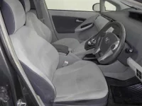 Toyota Prius лот № 1044 оценка 3  с аукциона в Японии 2