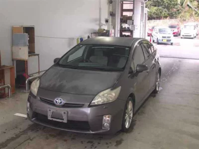 Toyota Prius  с аукциона в Японии