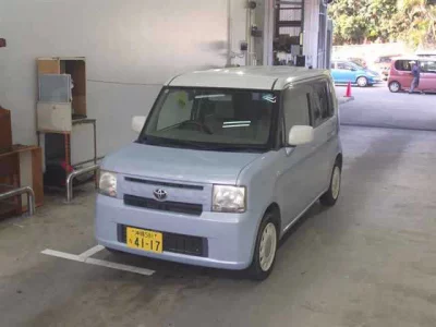 Toyota PIXIS SPACE  с аукциона в Японии