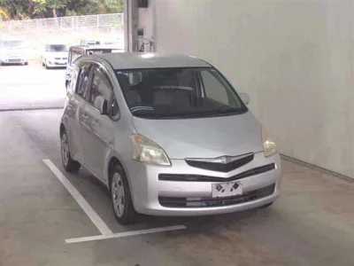 Toyota RACTIS  с аукциона в Японии