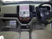 Nissan SERENA лот № 1190 оценка 3  с аукциона в Японии 5