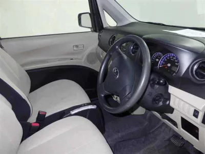 Subaru LUCRA  с аукциона в Японии