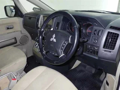 Mitsubishi DELICA D5  с аукциона в Японии